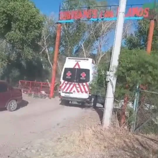 RIÑA EN LOS ALAMOS3