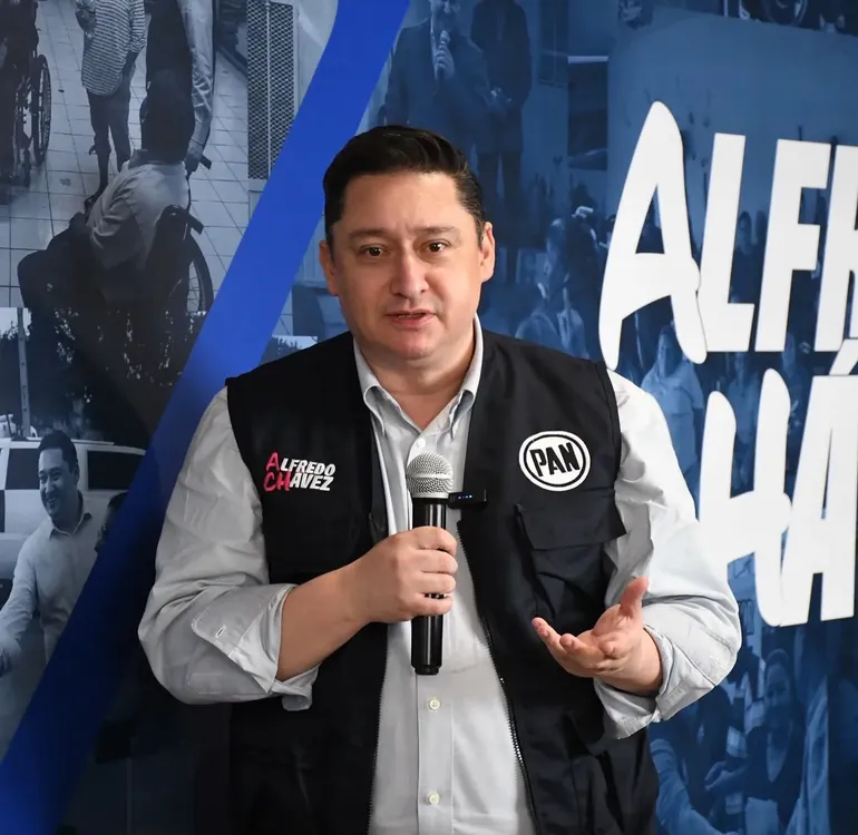 ALFREDO CHAVEZ RUMBO 3