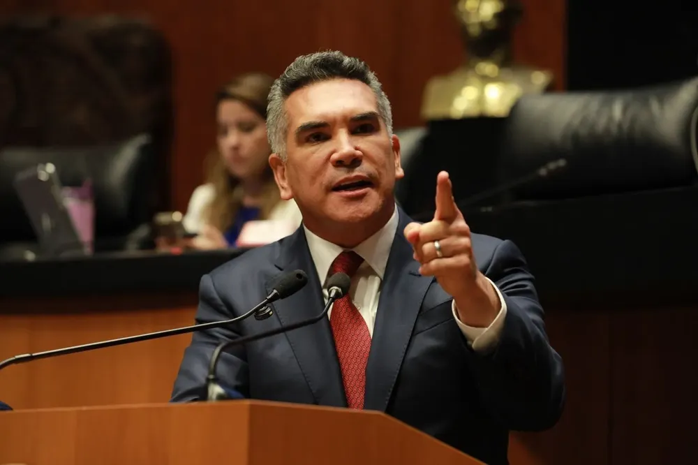 EL PRI RESPALDA CAIDA1