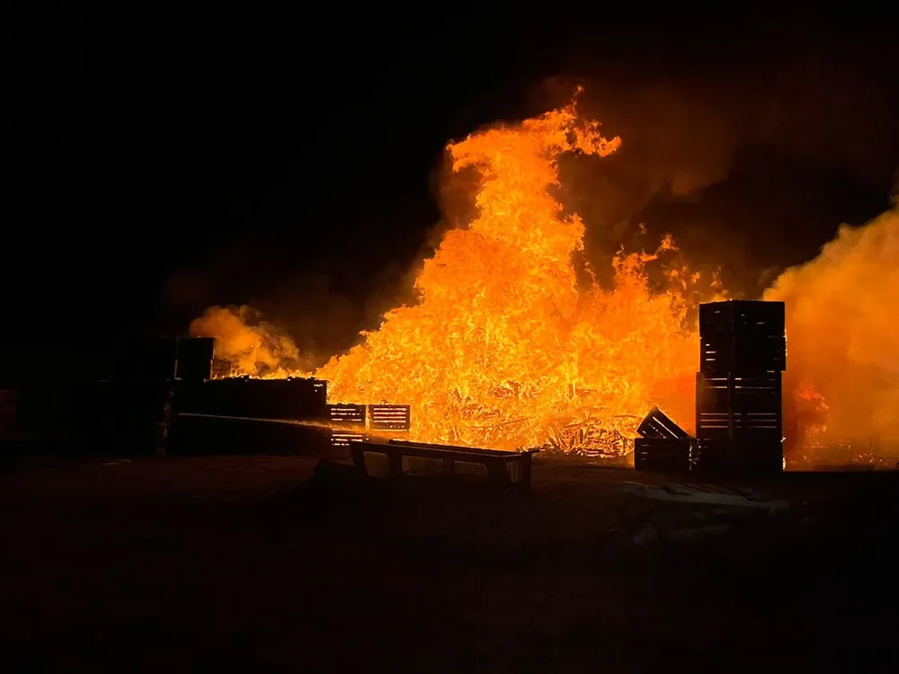 incendio de gran magnitud en Frigoríficos La Campana de Cuauhtémoc