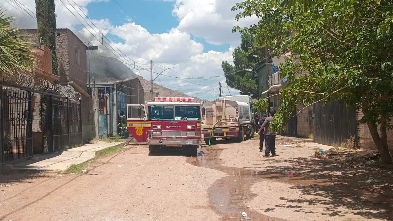 MEGAINCENDIO FABRICA MUEBLES1