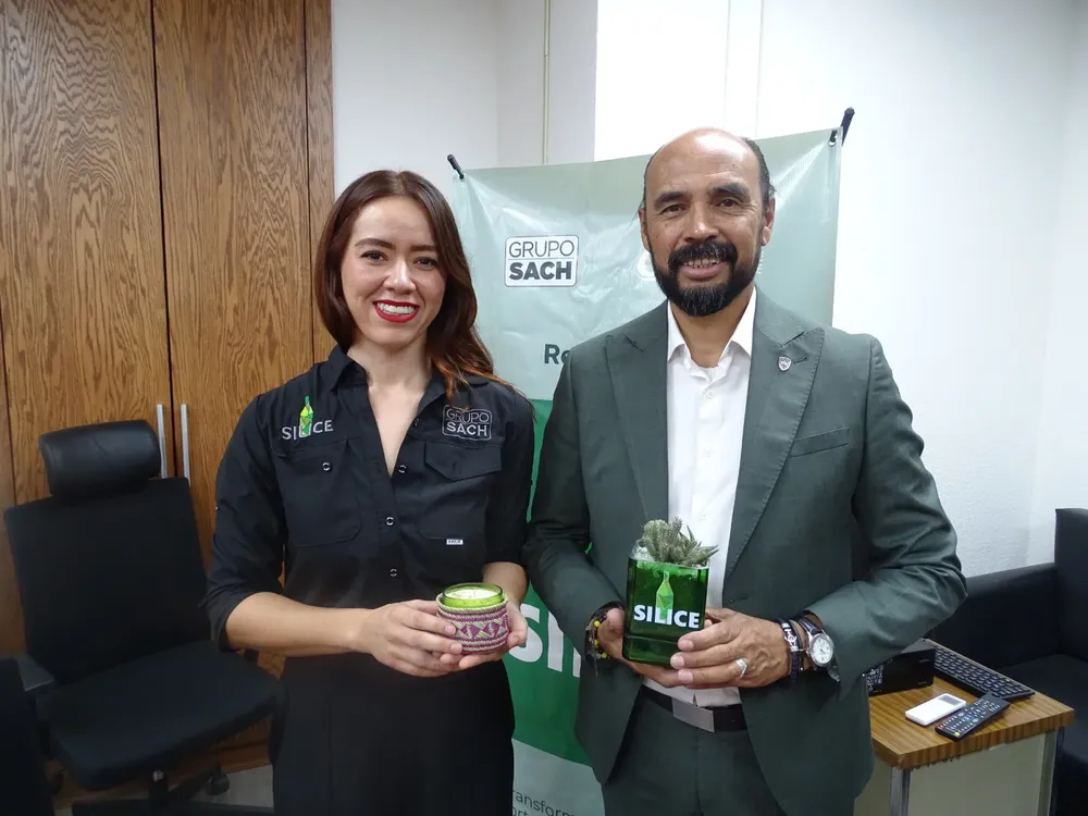 40049e05-7b53-4510-9764-e70359bb3dd3