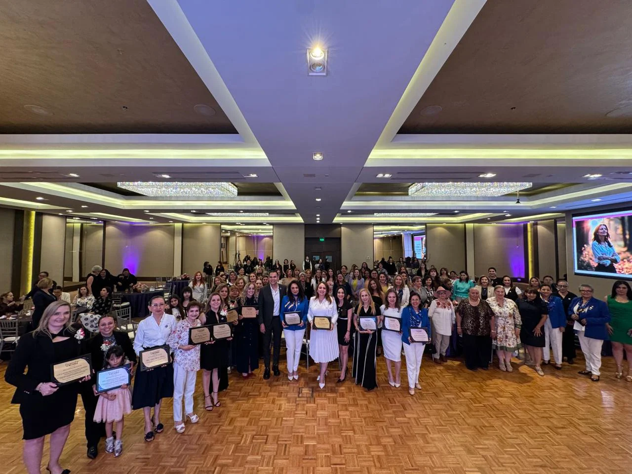 e5a65584-d411-45f6-9593-63bd38e21a9b