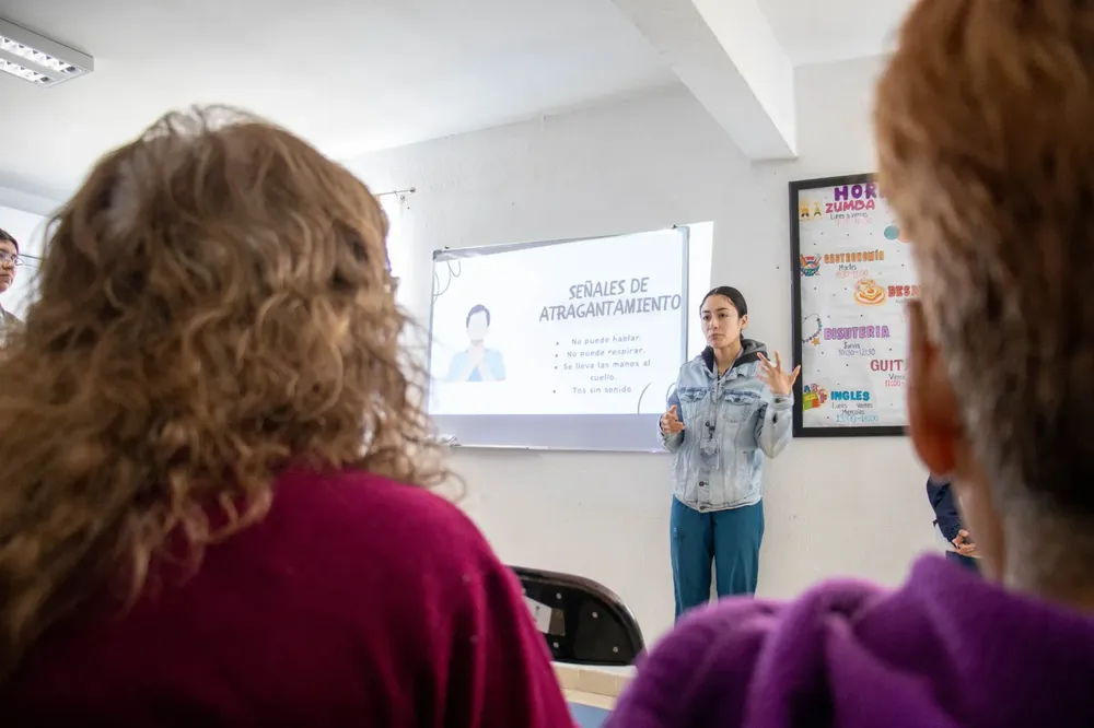 CAPACITAN ABUELITOS3