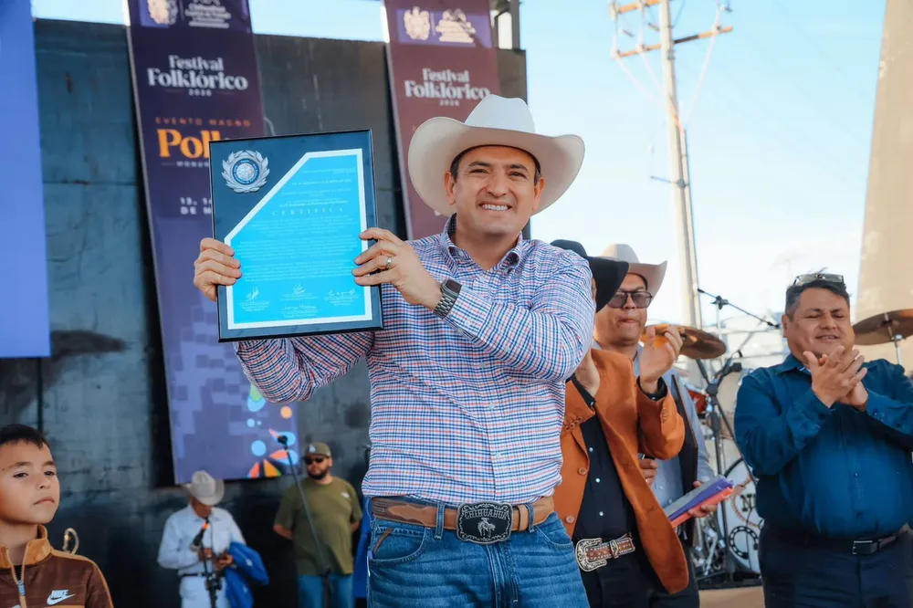 Nuevo récord de 3 mil 754 bailarines3