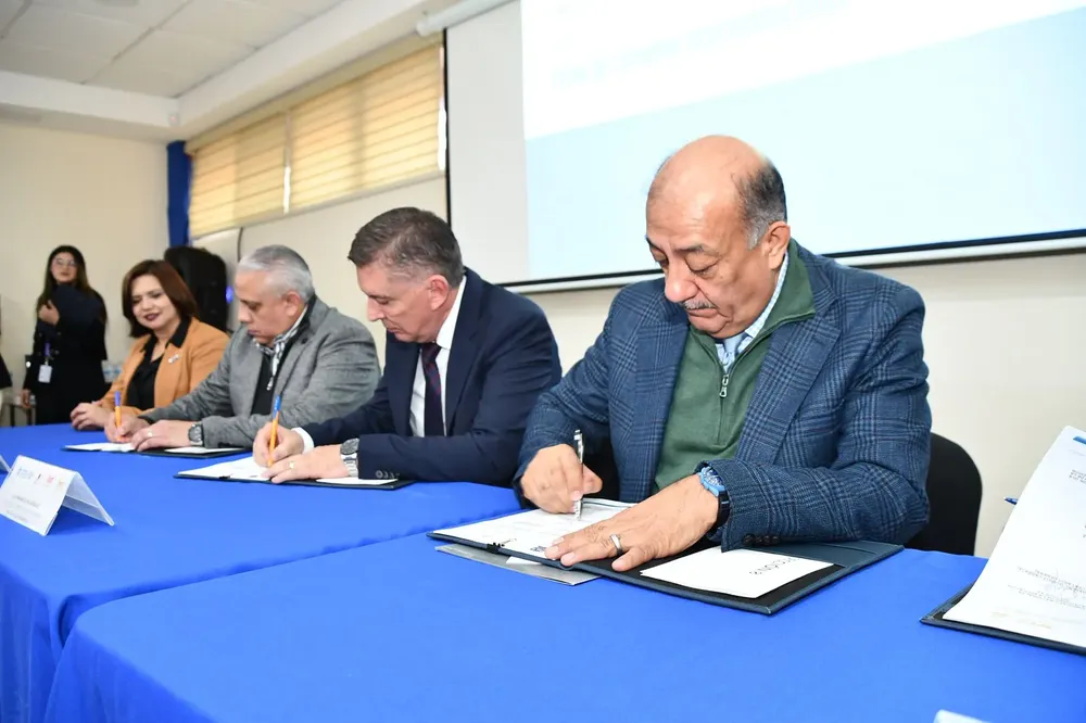 FIRMACONVENIO EDUCACION Y SINDICATOS3