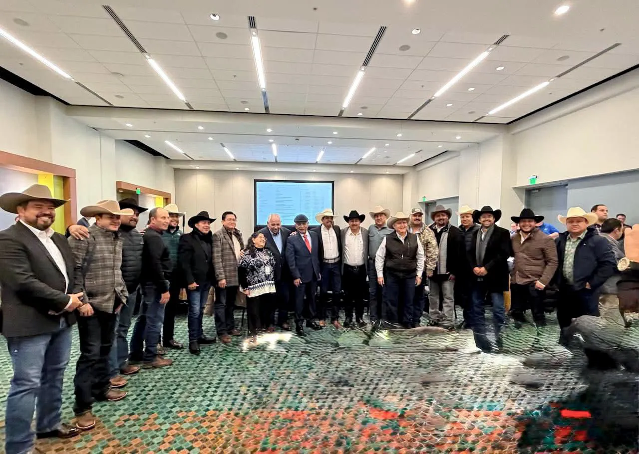 CHIHUAHUA EXPONE GUSANO B10