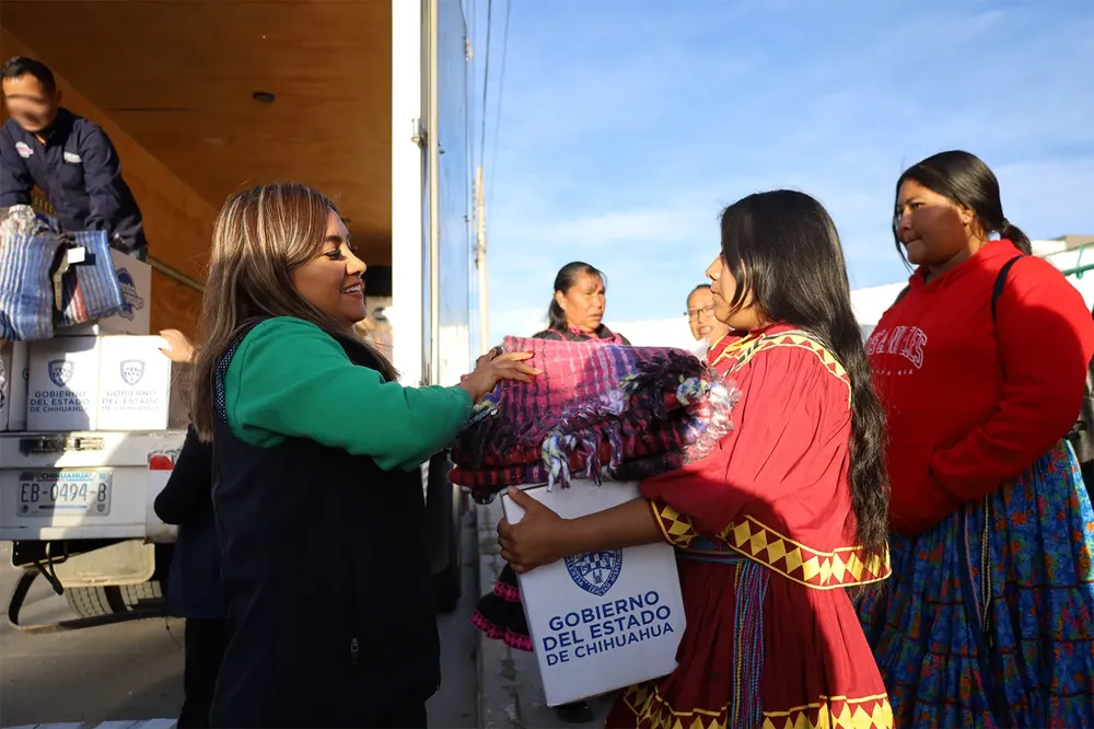 paquetes alimenticios a familias de comunidades indígenas 2