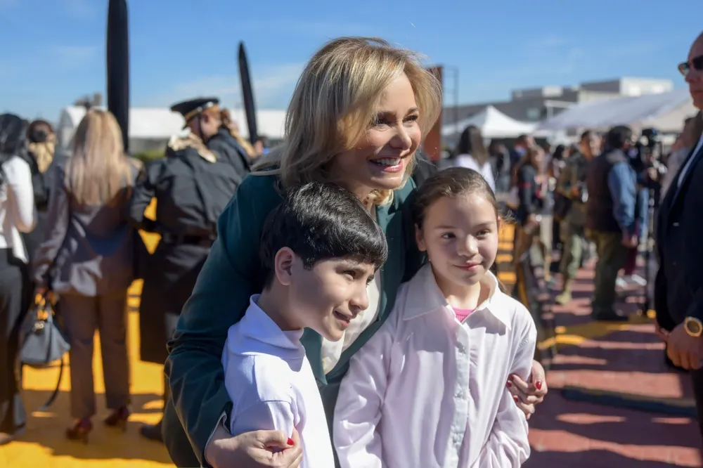 MARU EXHORTA A ESTUDIANTES9