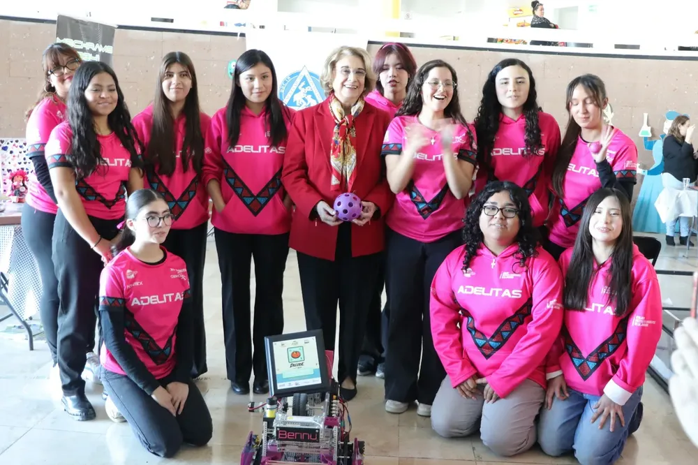 MAS DE 500 ESTUDIANTES DIF5