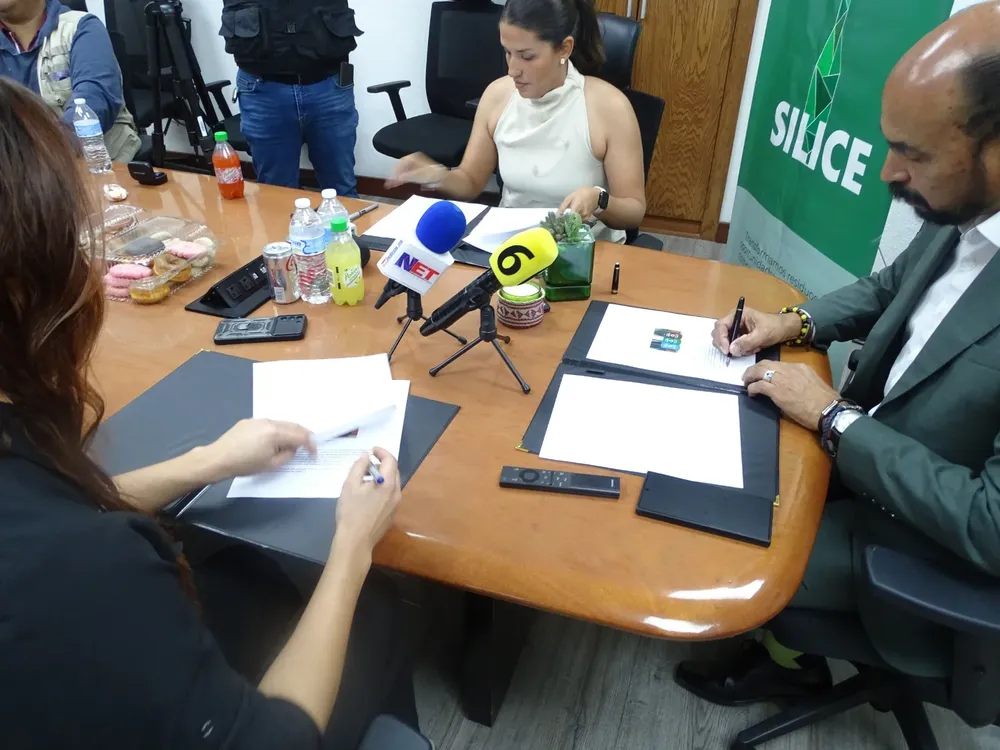 6539daa2-56a3-46d5-8759-66ba3fab14c8