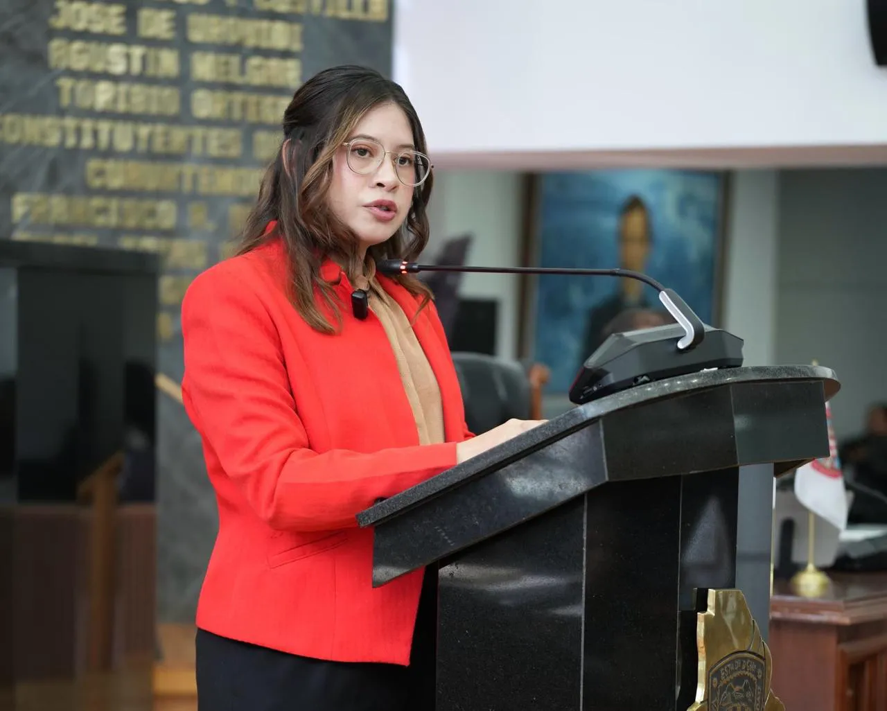 JAEL ARGUELLES CUESTIONA