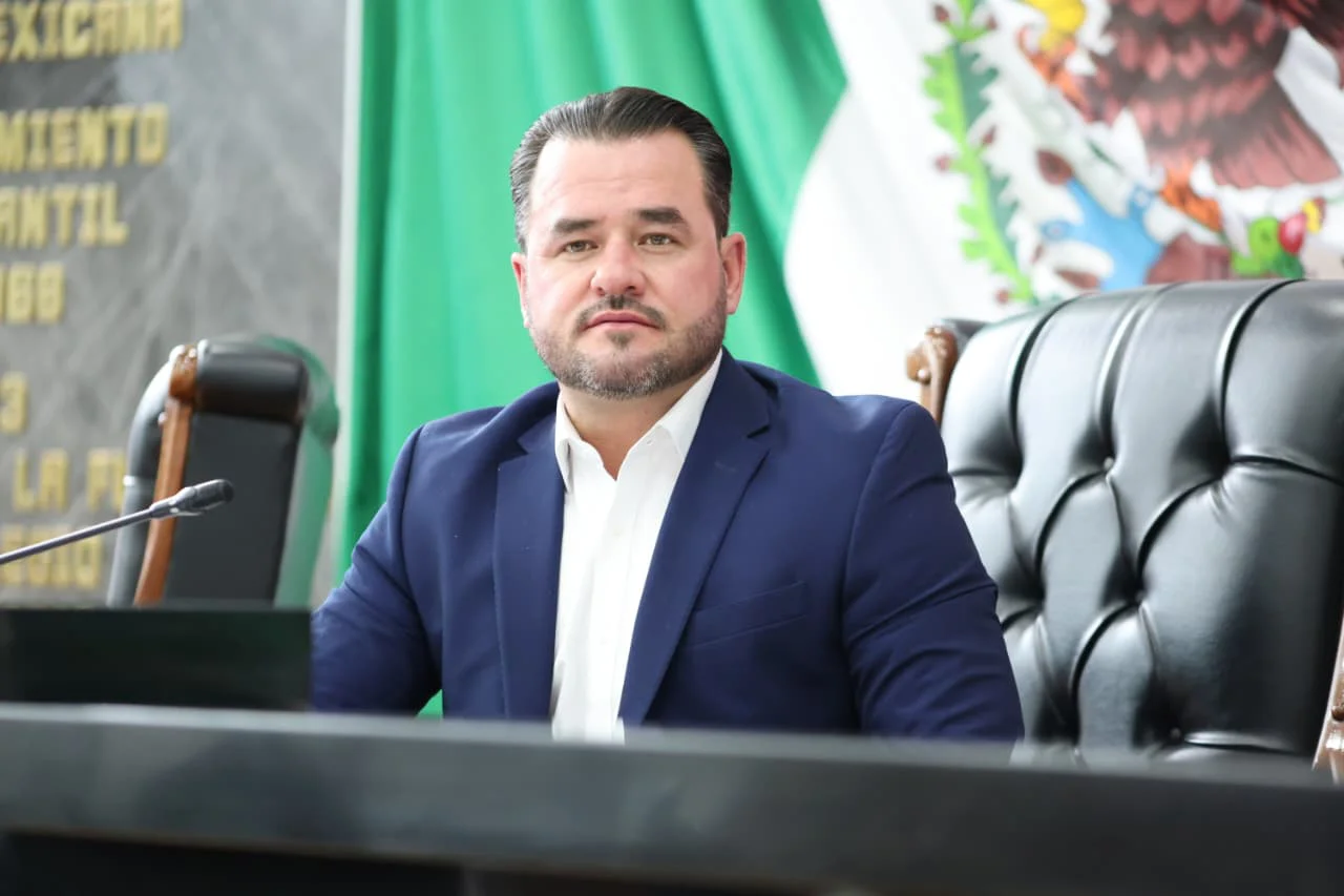 64c4d12d-32da-408b-9b3a-84a21c695414