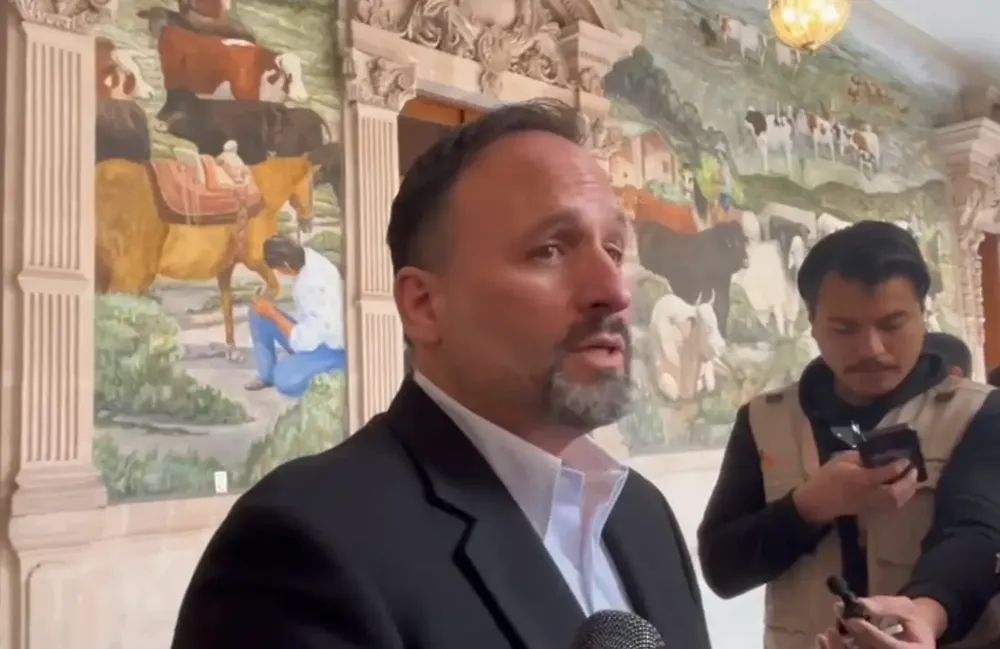 SECRETARIO SANTIAGO DE LA PEÑA1