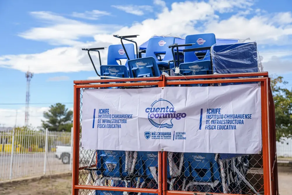 ENTREGA MOBILIARIO ESCOLAR10