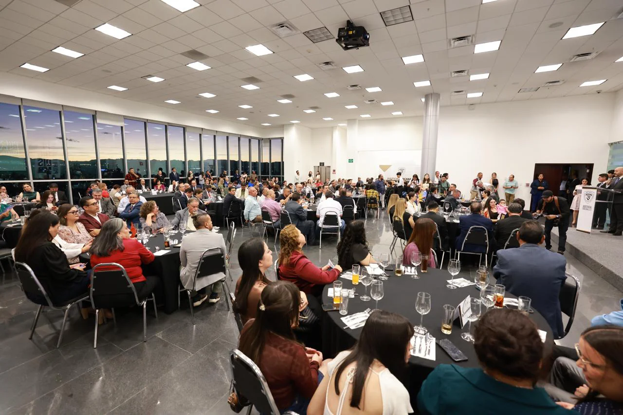 FELICITA CPC PREMIO ESTATAL PERIODISMO2
