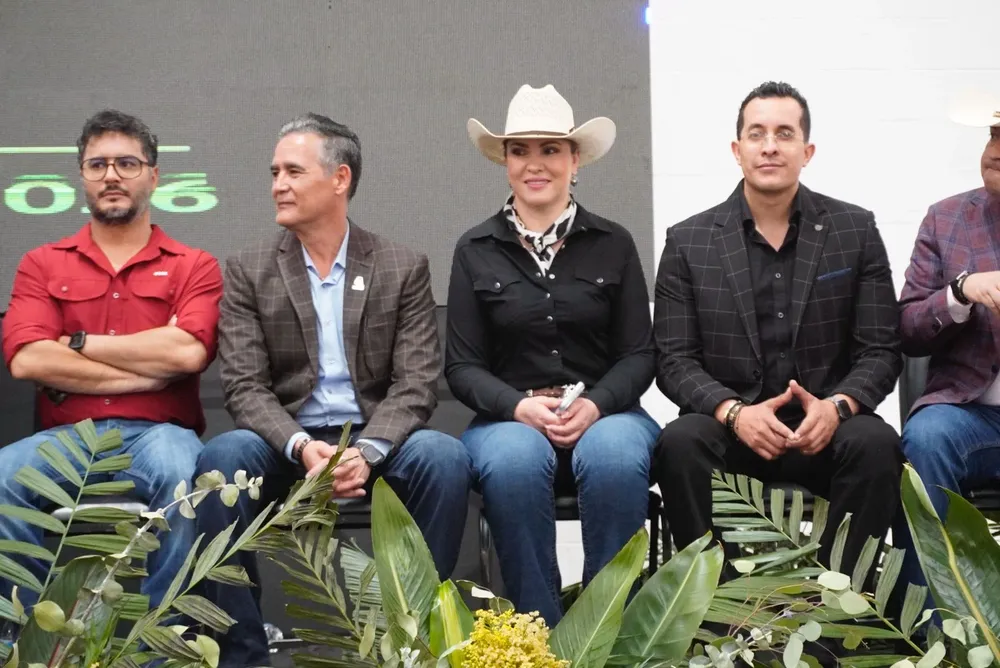 8c5eefce-523d-42d4-8ad7-97142dc53f4b