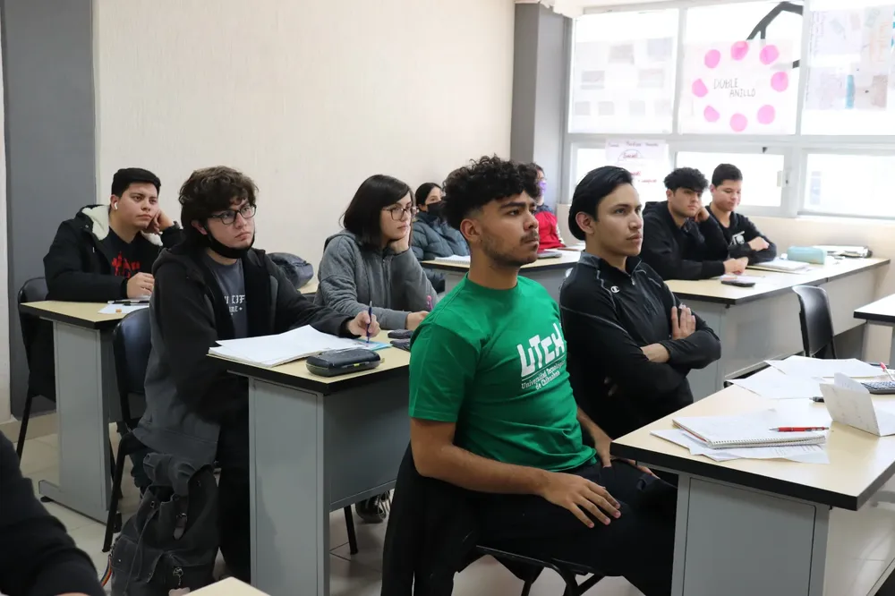 fd5ca124-6bda-4074-ba7e-96a9f4bf5ddb