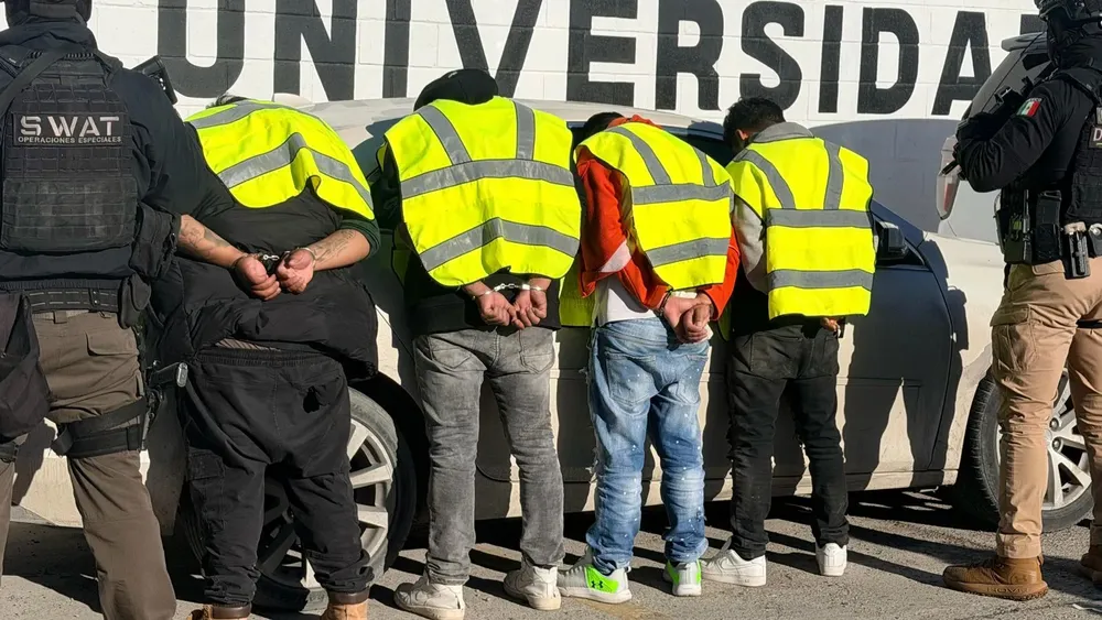 DETENIDOS POR ATAQUE A POLICIA2