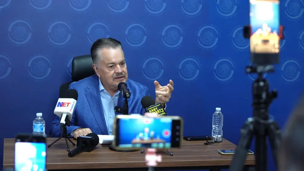 ANUNCIA DEFENSORIA LEGAL2