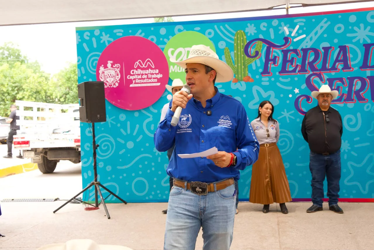 LLEVAN MARCO Y KARINA 7