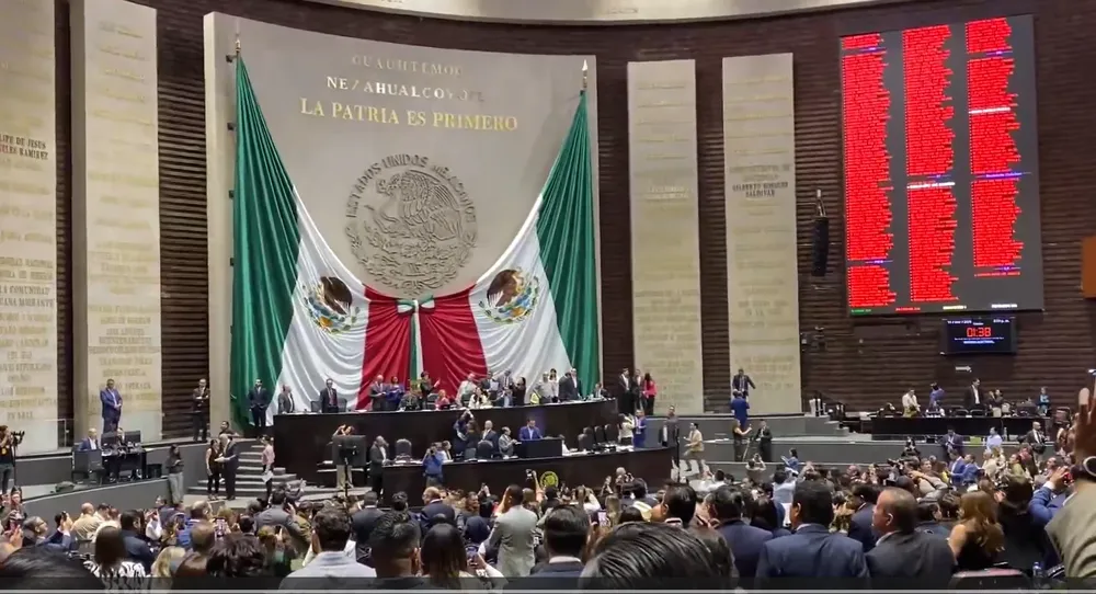 RECHAZAN REFORMA ELECTORAL