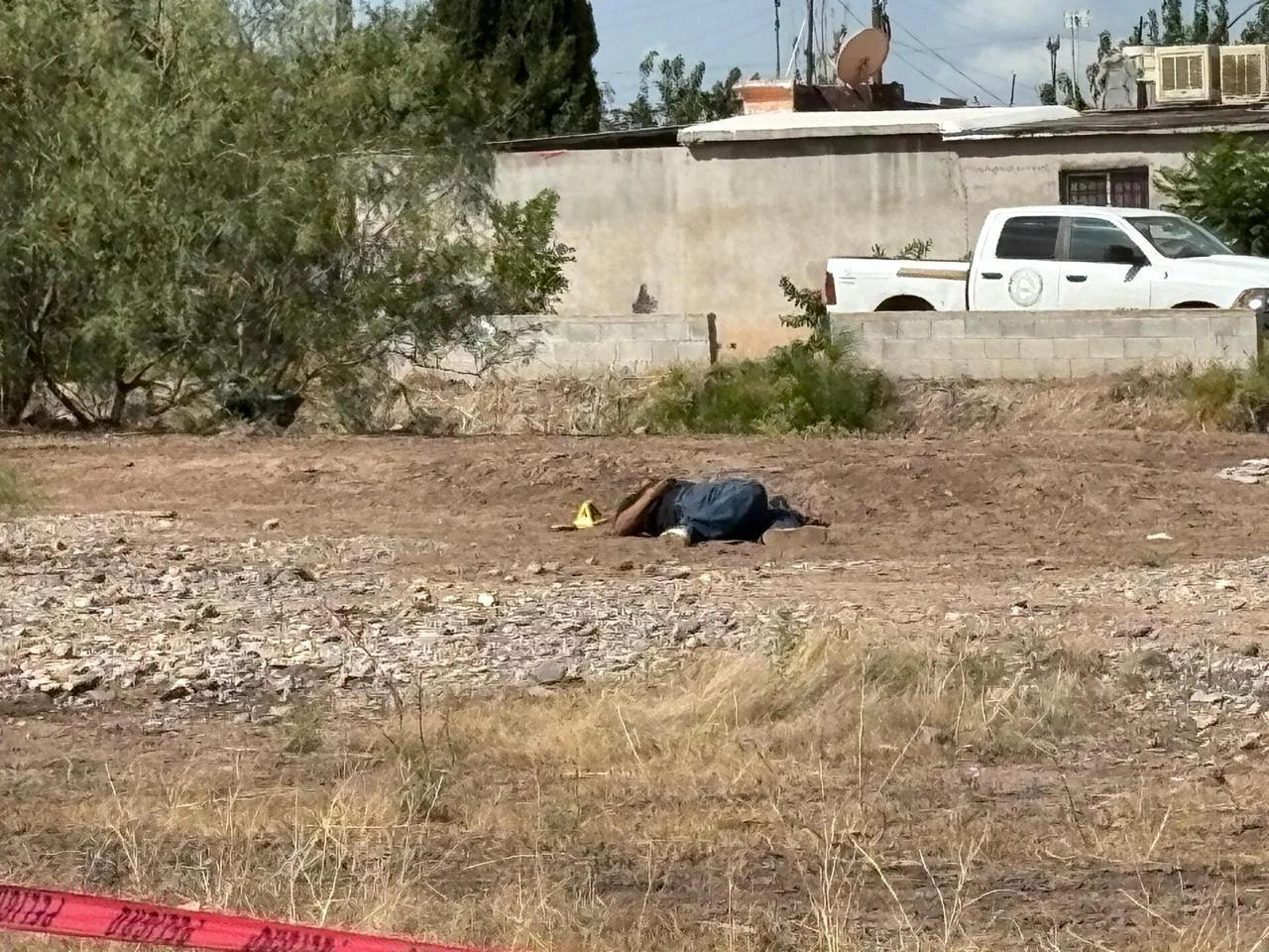 HOMBRE DISPAROS1