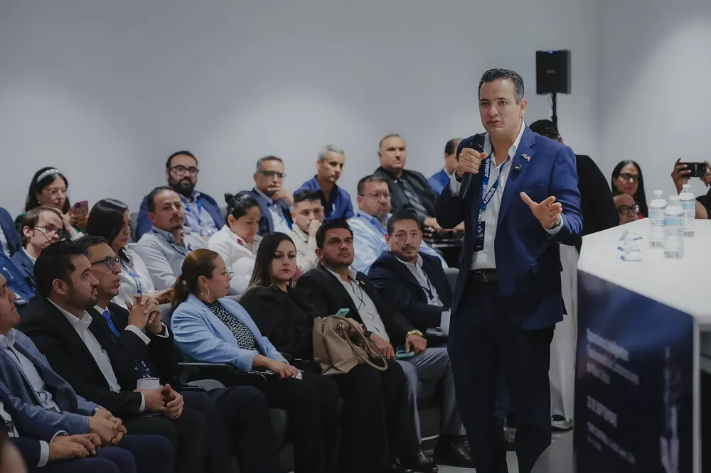 MARCO TORRE CENTINELA1