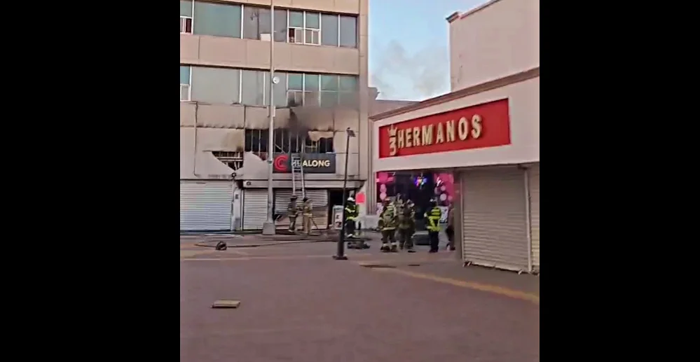 INCENDIO TIENDA CHINOS