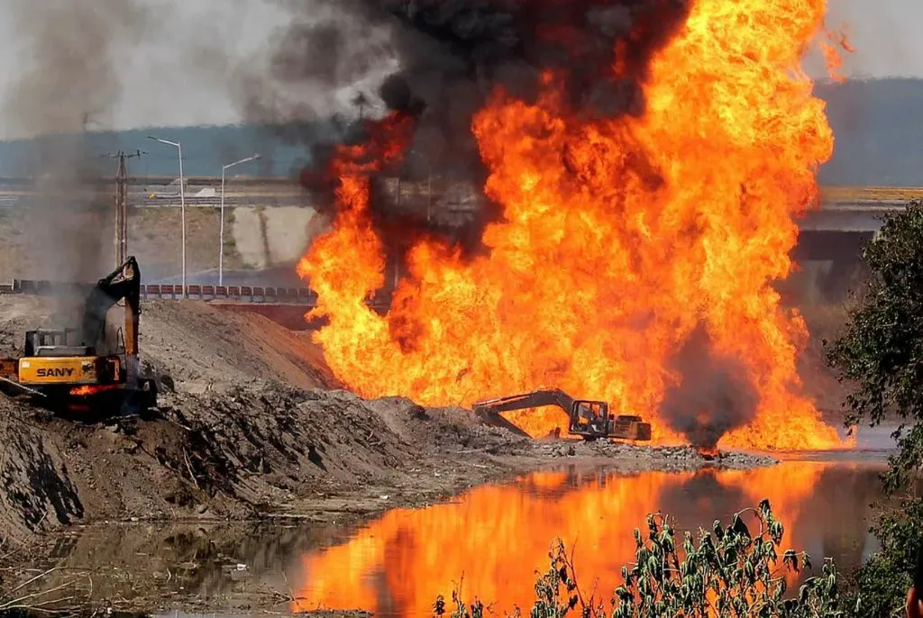 EXPLOSION DUCTO DE PEMEX3