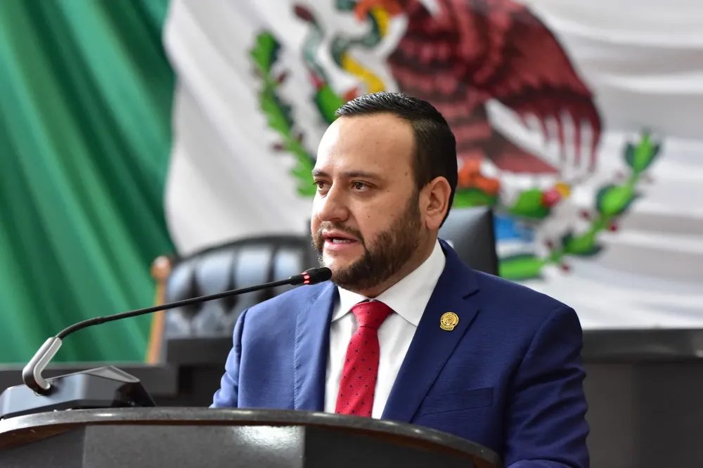 ADVIERTE Arturo medina catastrofe