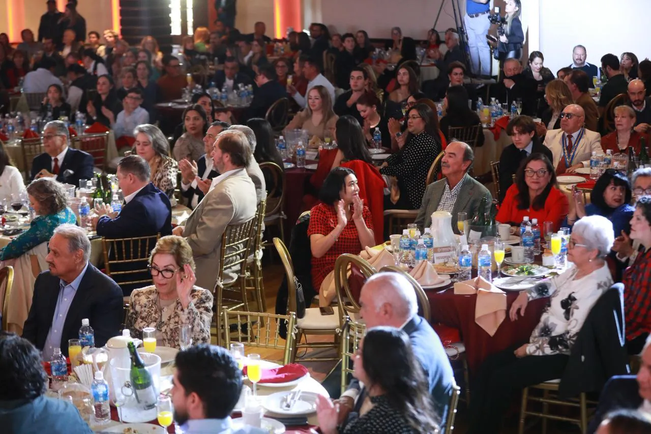 ASISTE ALCALDE CPC NAVIDEÑO5