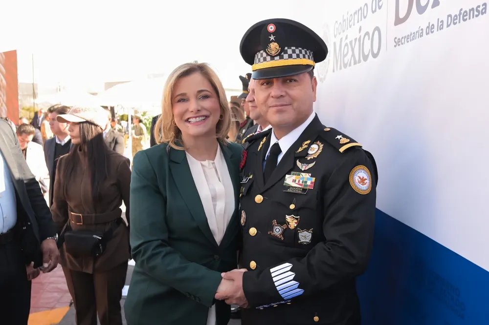 MARU EXHORTA A ESTUDIANTES5