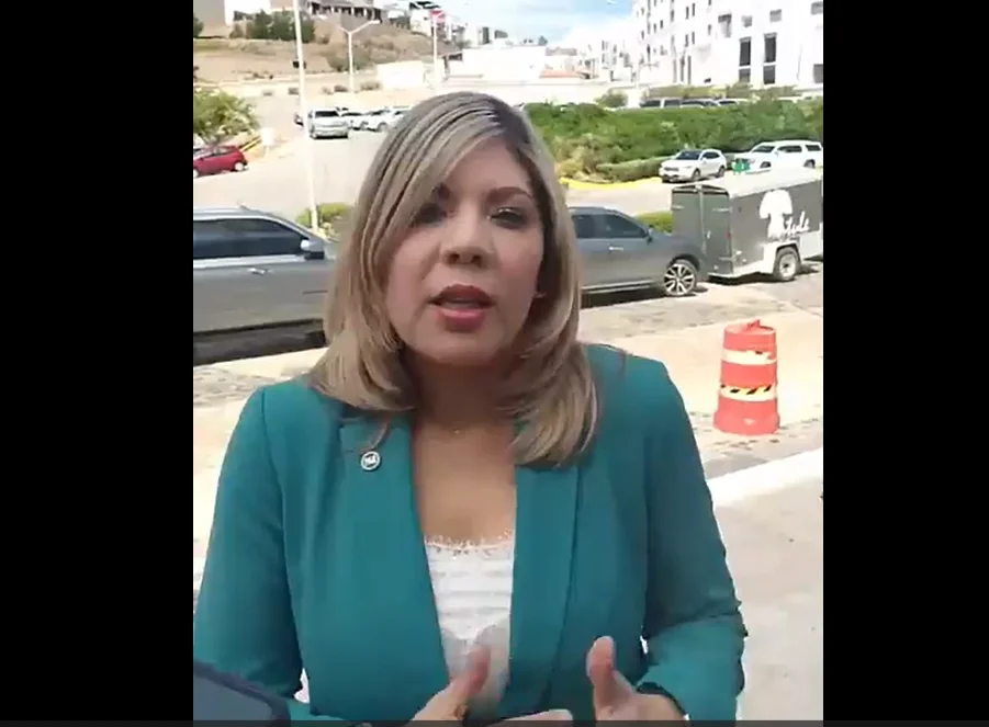 DEFENDERA DANIELA ALVAREZ