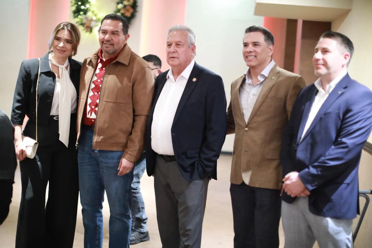 ASISTE ALCALDE CPC NAVIDEÑO4