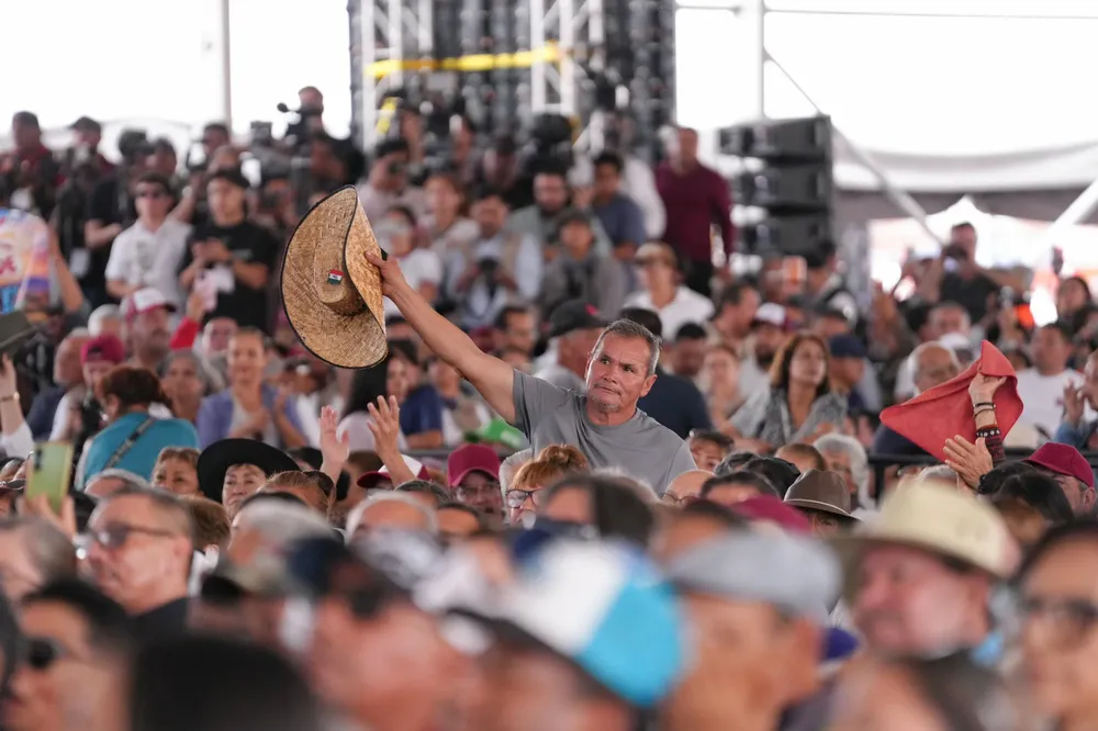 SHEINBAUM JUAREZ 2INFORME16