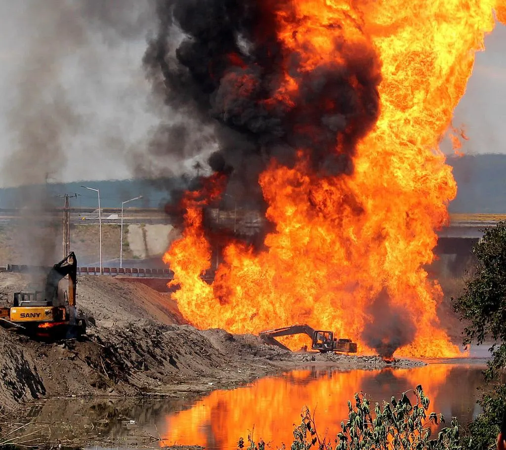 EXPLOSION DUCTO DE PEMEX3