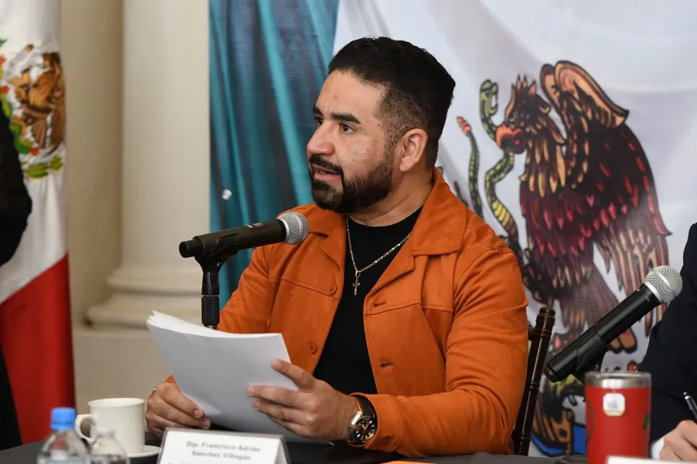 PARRAL NO ESTA CONTENTO1