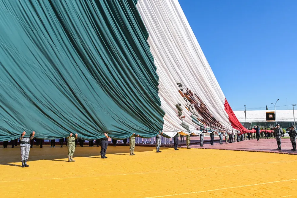 MARU EXHORTA A ESTUDIANTES7