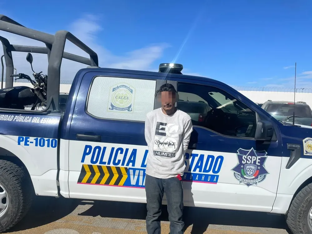 DETIENEN MOTOCICLISTA2