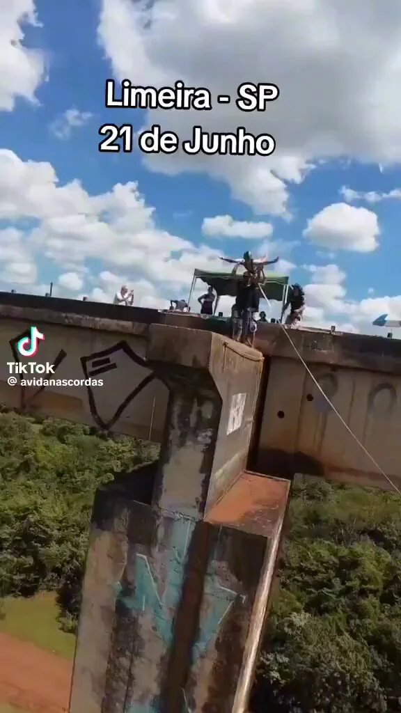 TRAGEDIA MUJER SALTO2