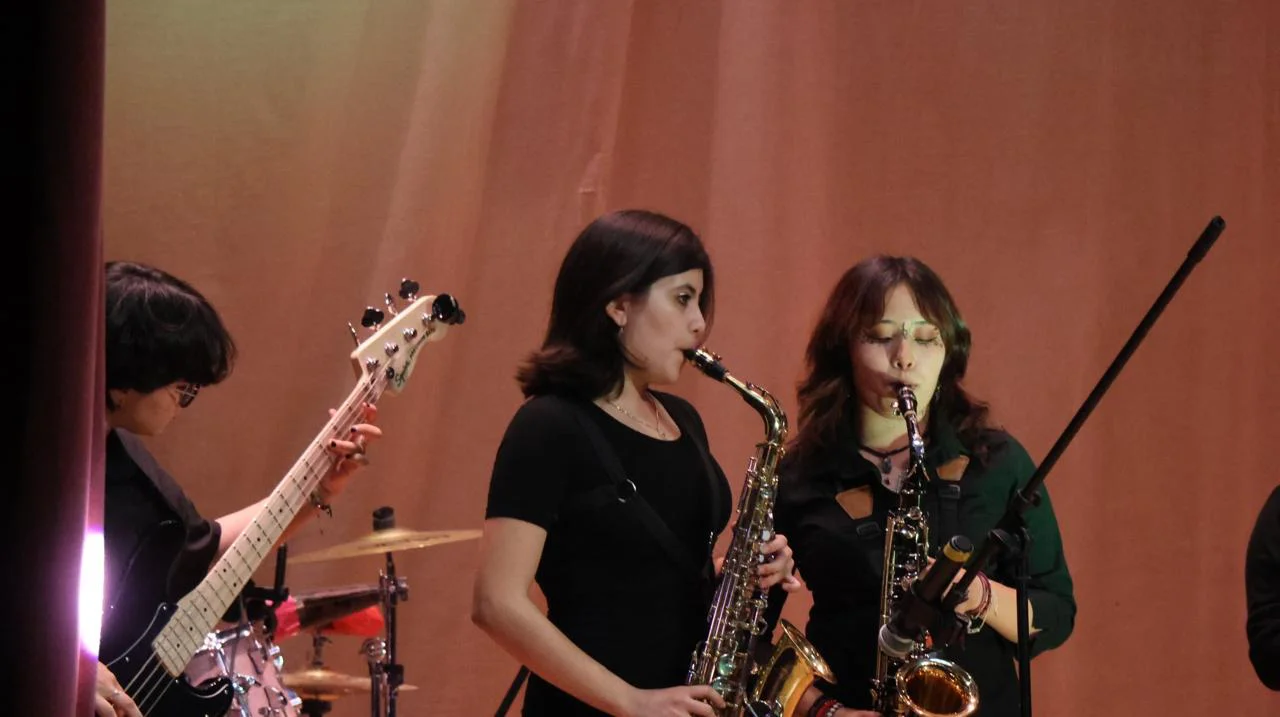 fe32a79b-aa2e-40a3-abba-6bba05ca7e8d