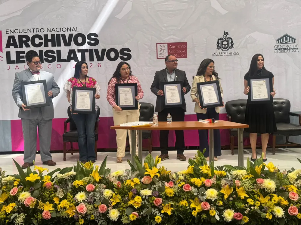 MIEMBRO DE CONSEJOS DEL PAIS2