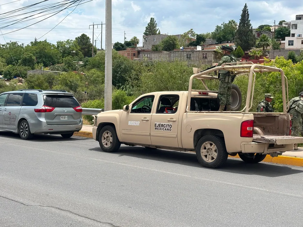 HOMBRE ABAJO PUENTE