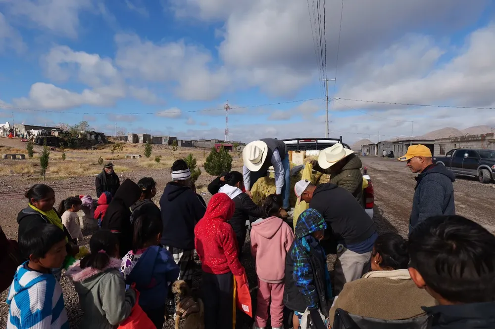 DIPUTADO ZUBIA ENTREGA APOYOS4