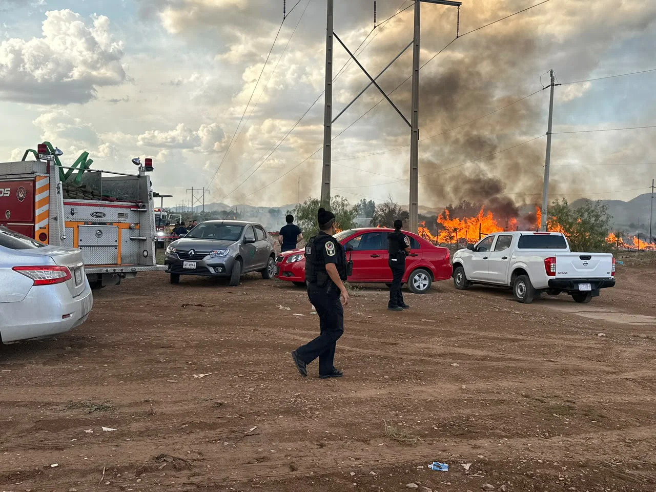 COMBATEN INCENDIO7