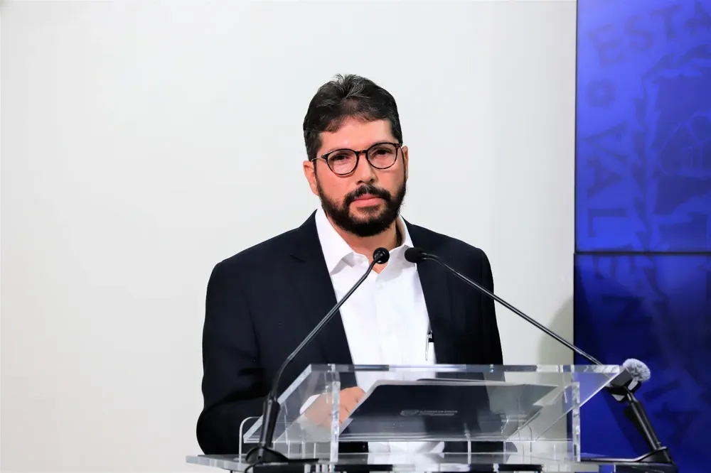 DESIGNA GOBERMNADORA NUEVO FISCAL2