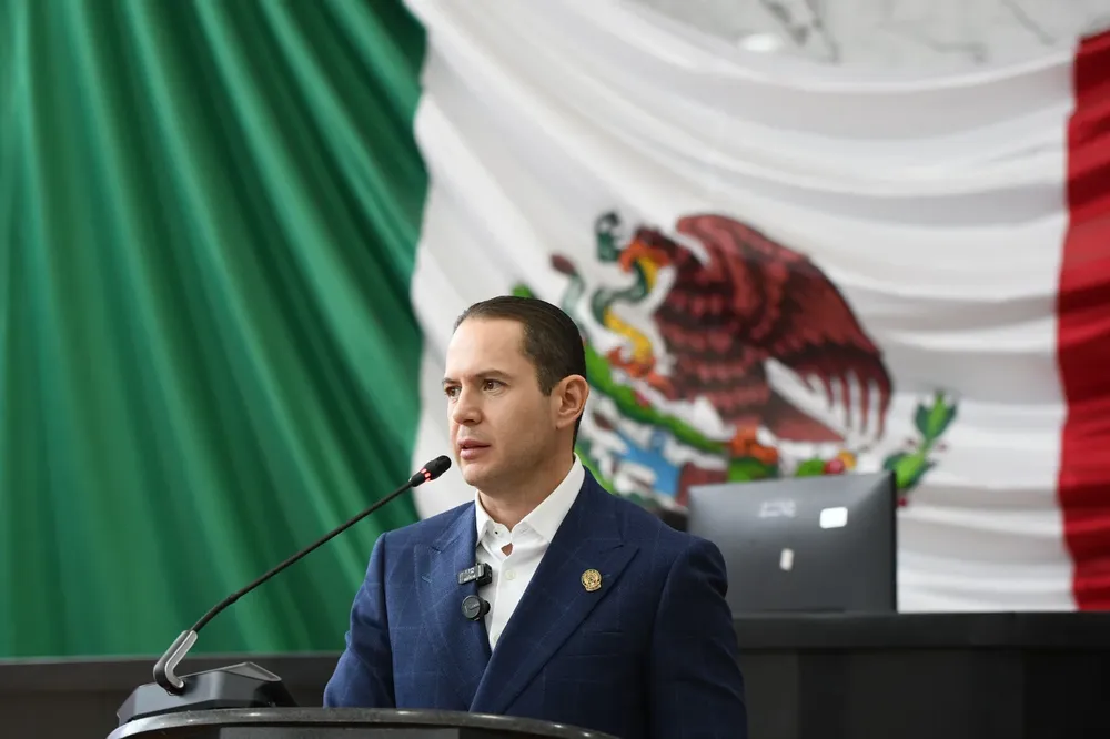 7b640635-76c0-46c7-9945-e1966157783e