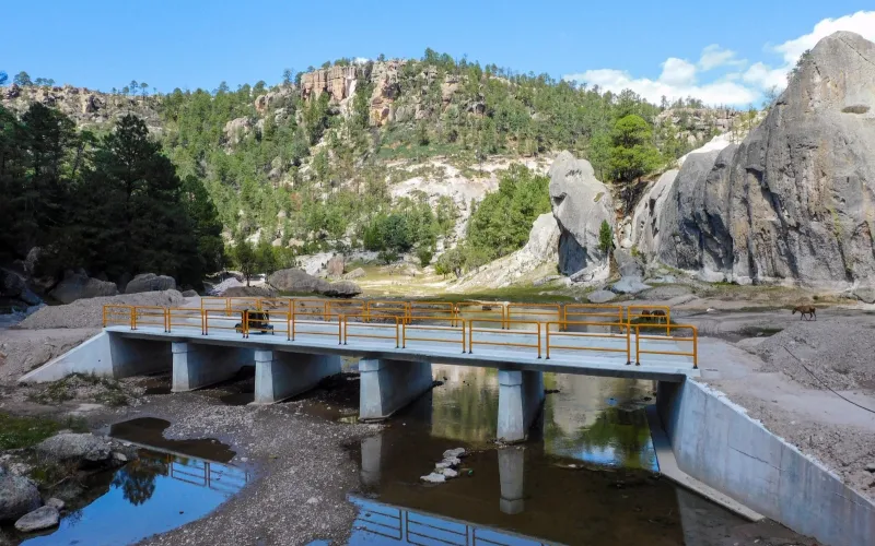 puentes vehiculares para ingresar a la Cascada de Cusárare (9).jpeg