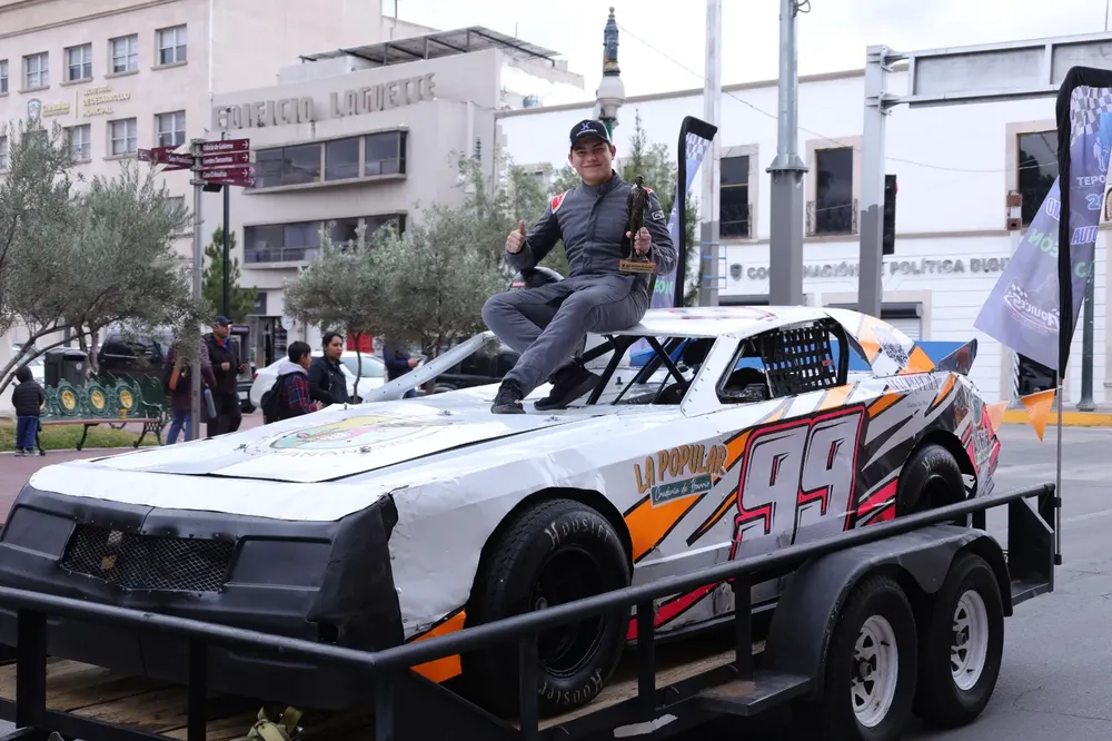 CON ORGULLO DESFILAN TEPORACA1